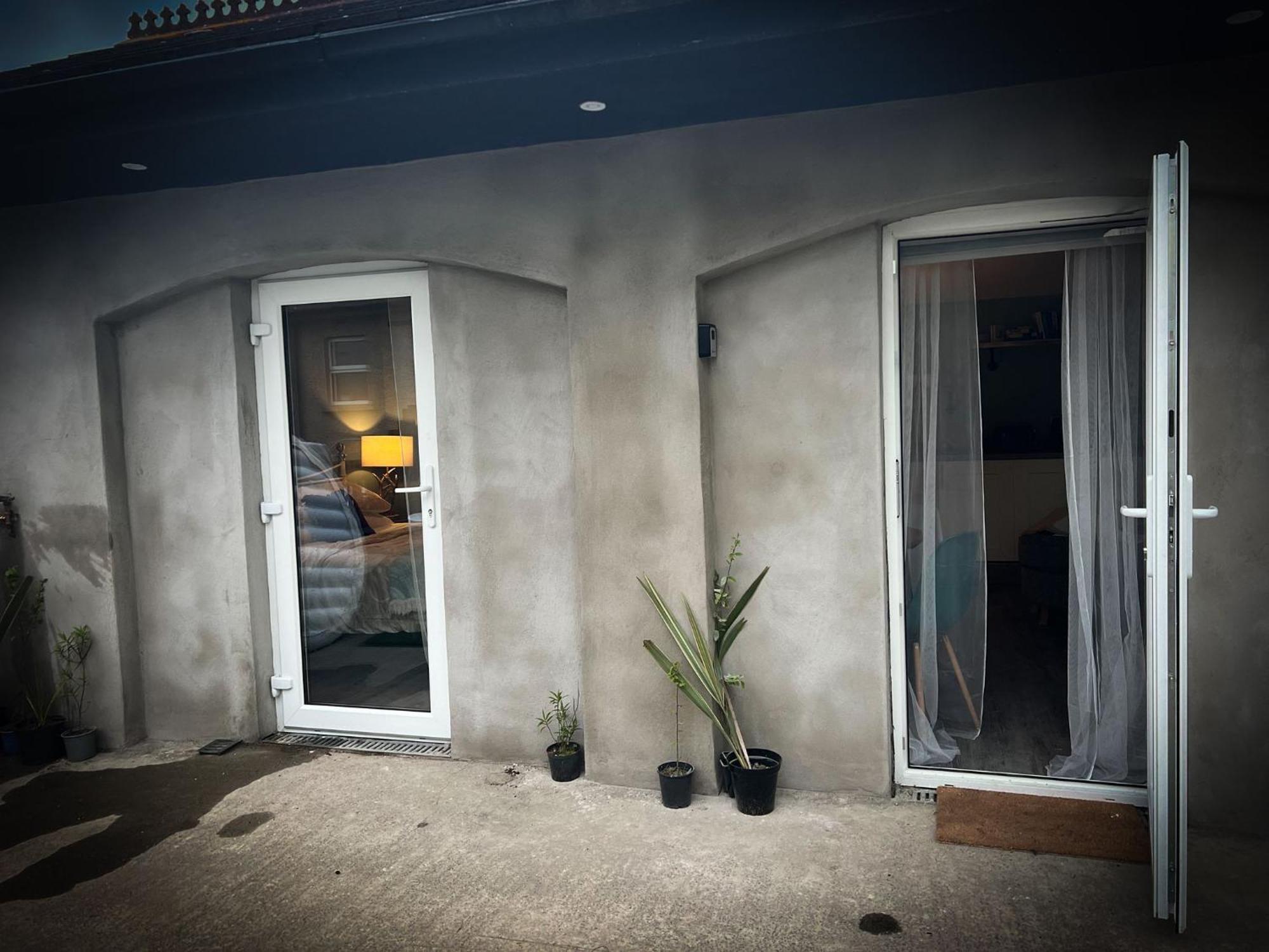 The Stables At Ballyward Croft Ardkeen Room photo
